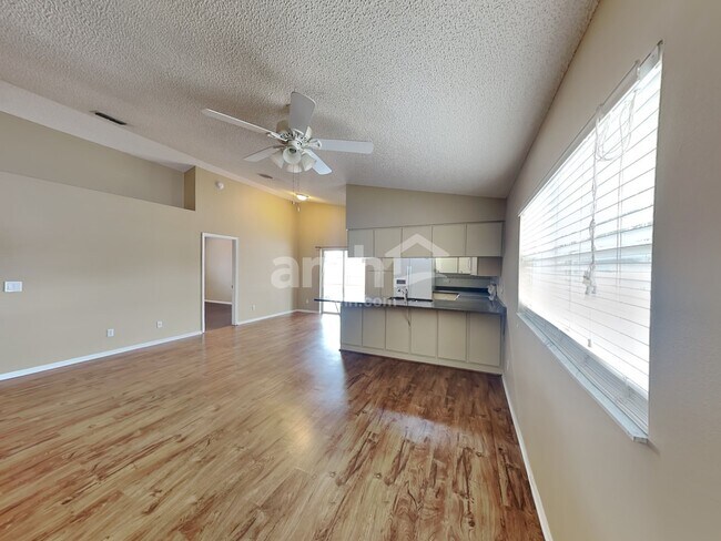 Building Photo - 87 Pine Arbor Drive