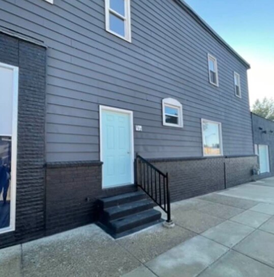 702 S Washington Ave Unit 2, Ludington, MI 49431 Apartments 702 S