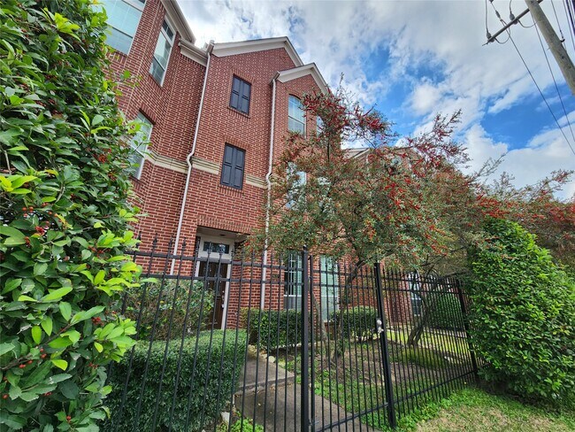 Foto del edificio - 2637 W Dallas St
