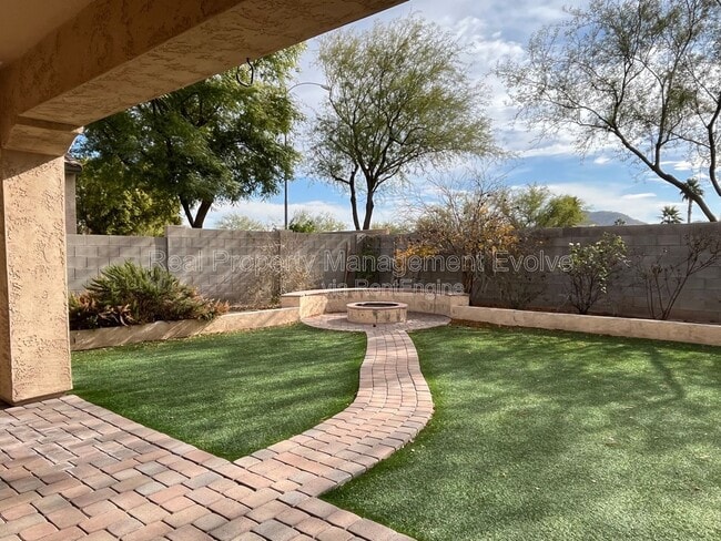 Building Photo - 9311 W Alyssa Ln
