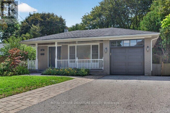 Building Photo - 242 Altamira Rd