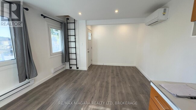 Building Photo - 4992 McRae St