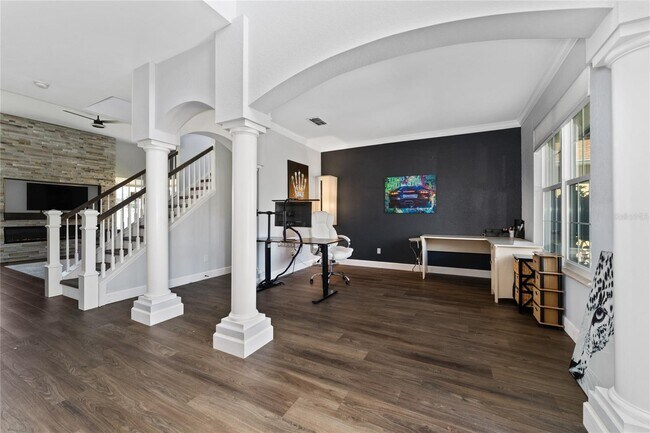 Foto del edificio - 2340 Hinsdale Dr
