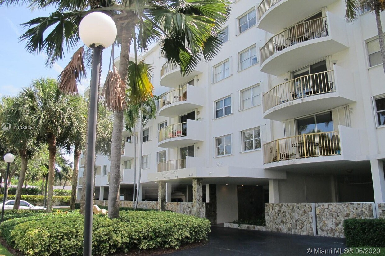 210 Seaview Dr Unit 410, Key Biscayne, FL 33149 Condo for Rent in Key