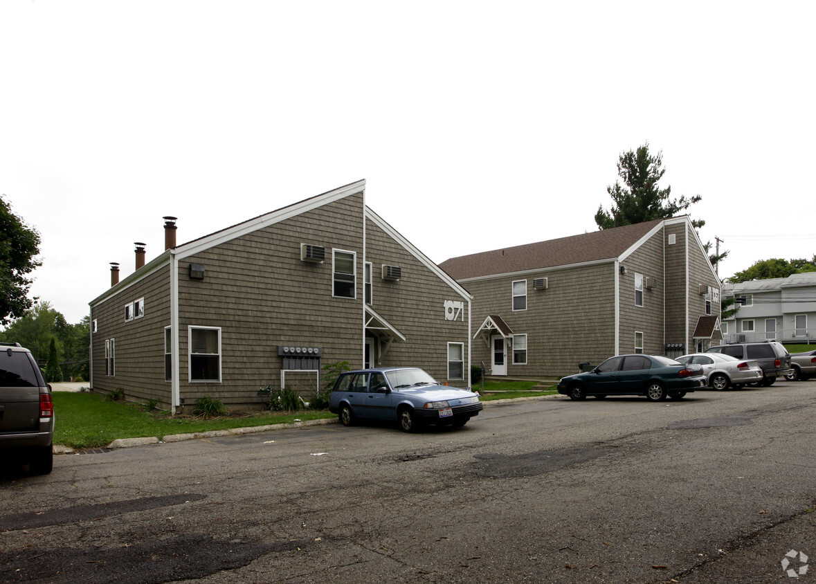 Clyde court 2025 apartments cuyahoga falls