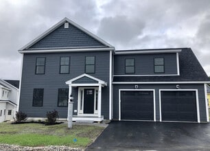 Building Photo - 1 Wagon Wheel Ln