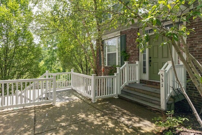 Building Photo - 531 St Jules Ln