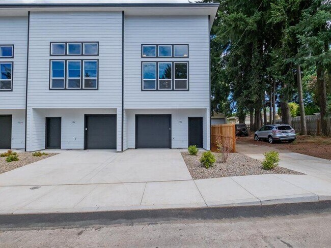 Foto del edificio - 1390 Overlook Ave NW