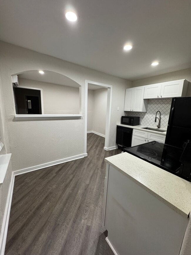 Photo - Beautiful Mount Auburn Gem Apartment