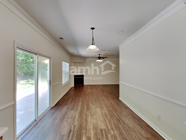 Building Photo - 3801 Wingdale Ct