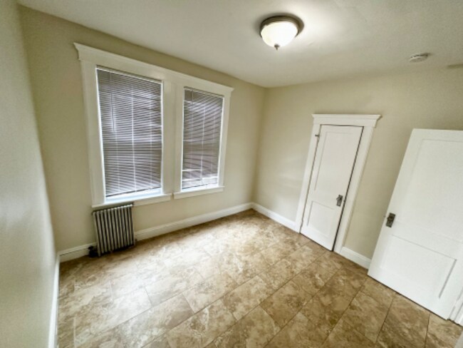 Building Photo - 12 John Ryle Ave