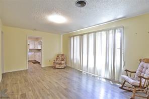 Building Photo - 2125 Cedar Crest Dr