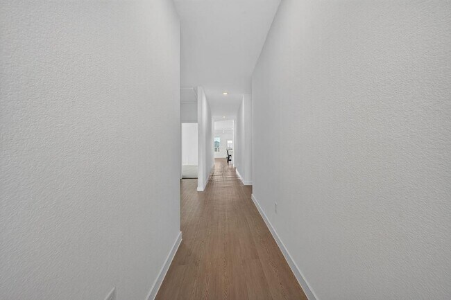 Foto del edificio - 328 Rockies Rd