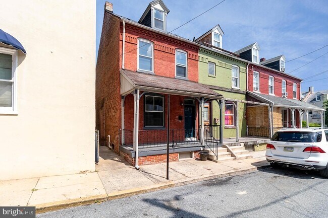 Foto del edificio - 549 Spruce St