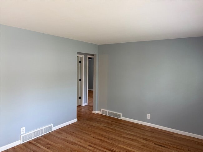 Building Photo - 2415 Chesstal St