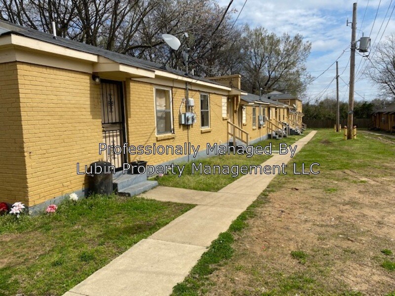 Building Photo - 1686 Kansas St