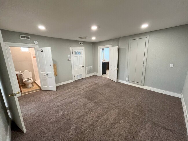 Foto del edificio - Apartment in Historic Salt Lake City Home!