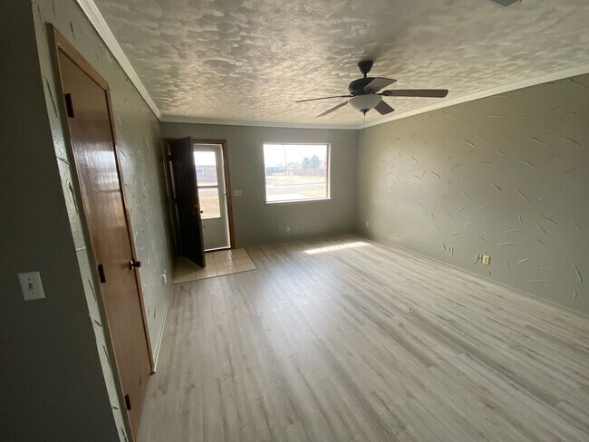 Building Photo - 509 Sagebrush