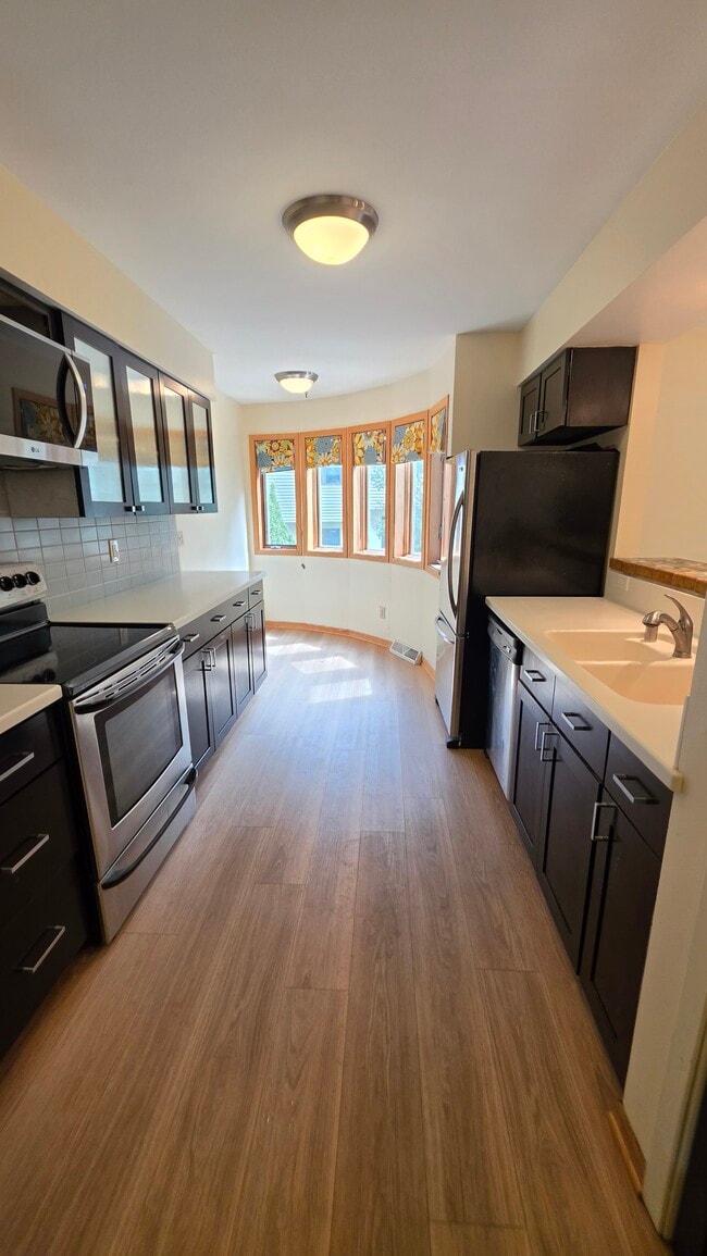 Building Photo - 69 Ponwood Cir