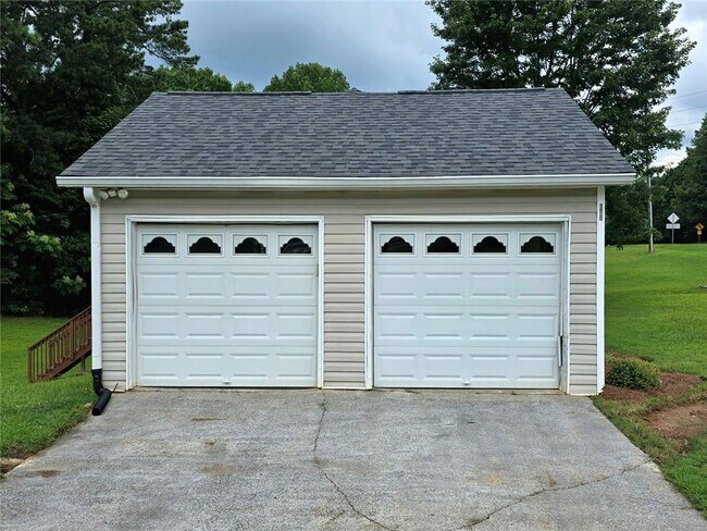 Foto del edificio - 3293 New McEver Rd NW