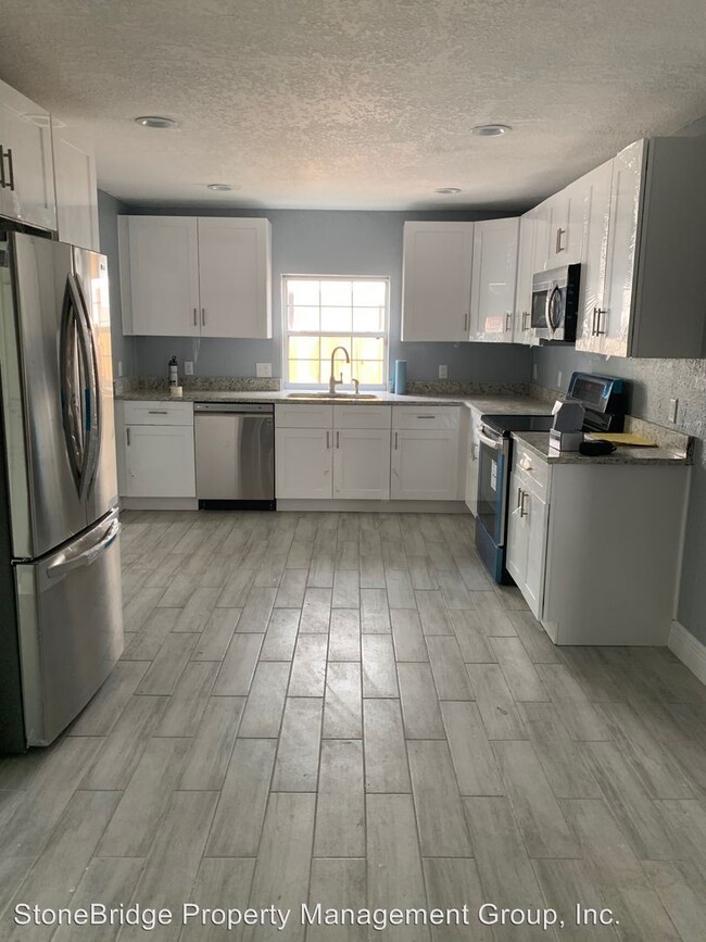 Foto del edificio - 3 br, 2 bath House - 110 Charlotte Street