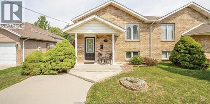 Building Photo - 750 Cabana Road E