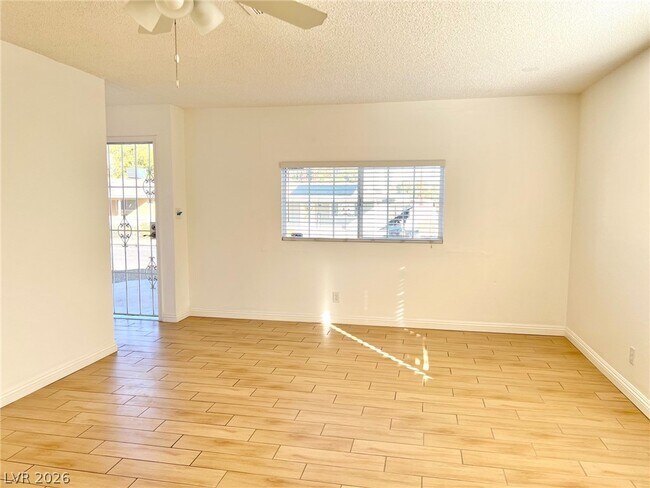 Foto del edificio - 428 S Beaumont St