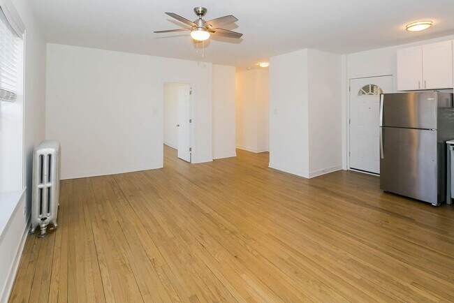 Foto del edificio - 5200 N Damen Ave