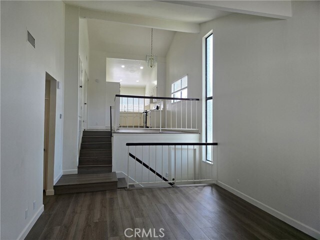Foto del edificio - 2288 Loma Alta Dr