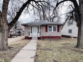Building Photo - 111 W 23rd Ave