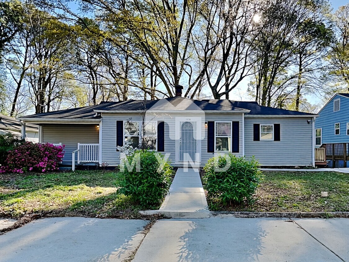 1370 Epworth St SW House Rental in Atlanta, GA