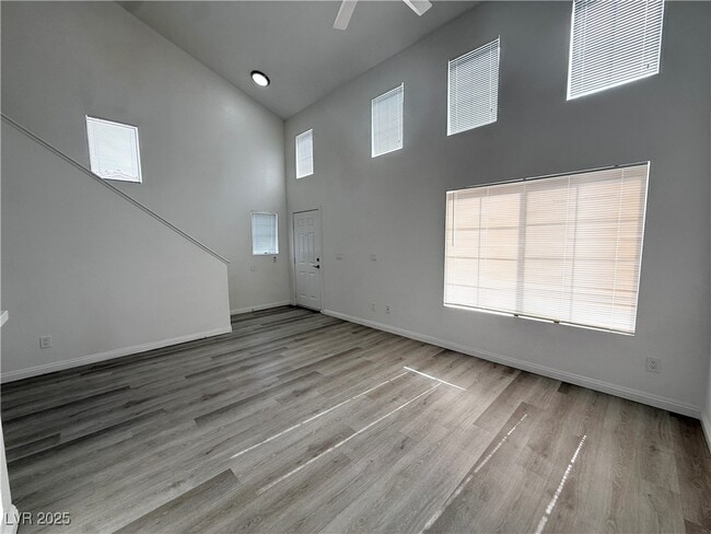 Foto del edificio - 61 Belle Point Ave