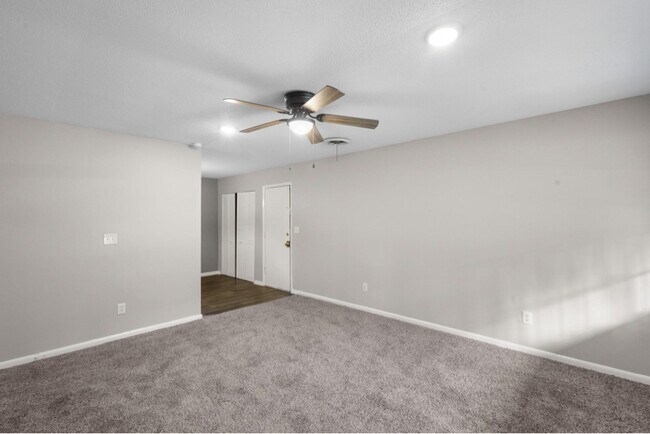 Foto del edificio - 2835 Lumpkin Rd