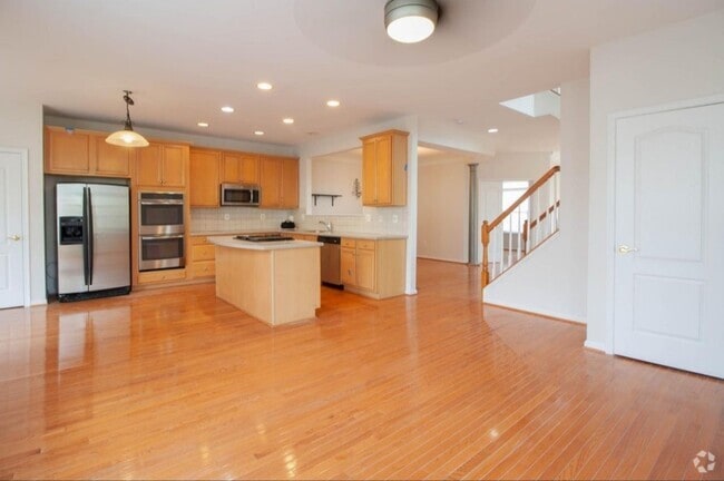 Building Photo - 12681 Heron Ridge Dr