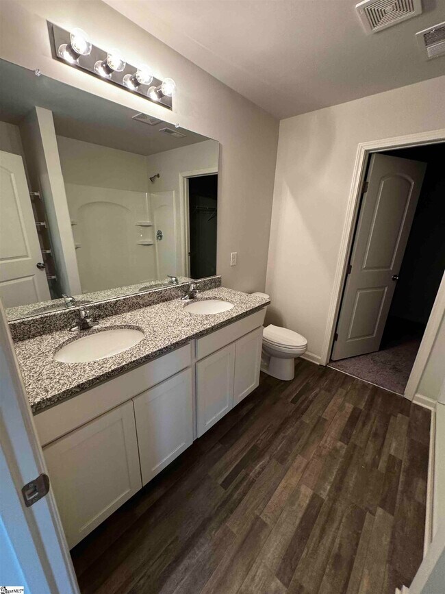 Foto del edificio - 642 Farmstead Trail