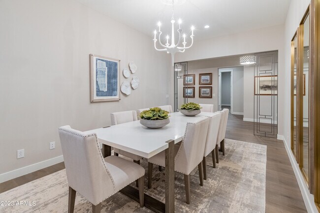 Foto del edificio - 17365 W Wildwood St