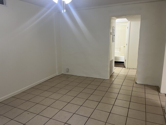 Building Photo - 375 Doles Blvd