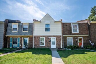 Building Photo - 4711 Brompton Square