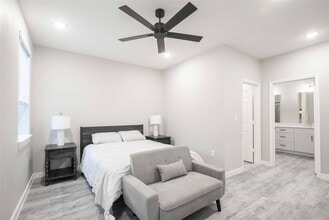 Building Photo - 2101 Reinke Rd