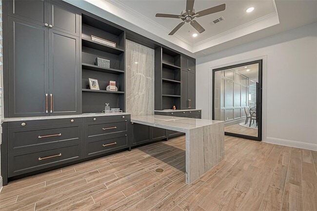 Building Photo - 10615 Painted Crescent Ct