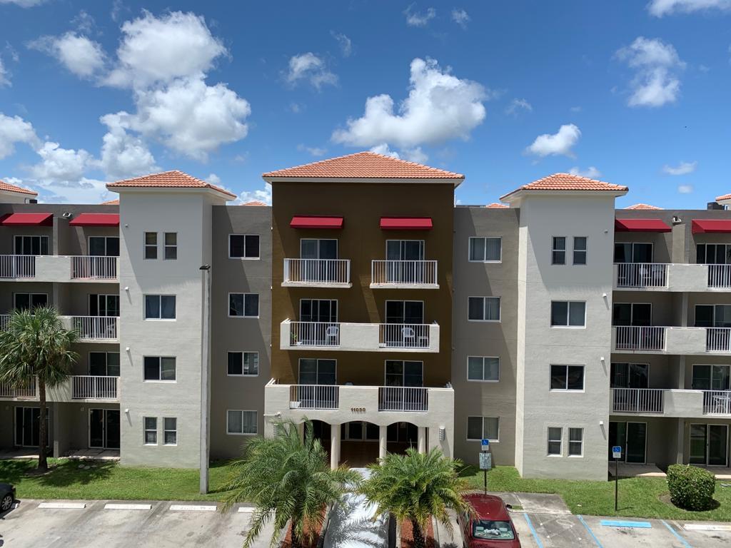 Primary Photo - 11040 SW 196th St