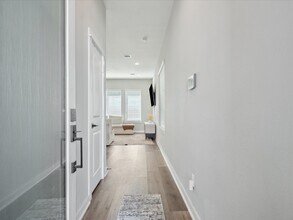 Building Photo - 8411 Berry Brush Ln