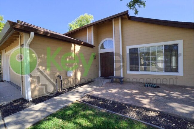 Building Photo - 5627 Terrace Dr