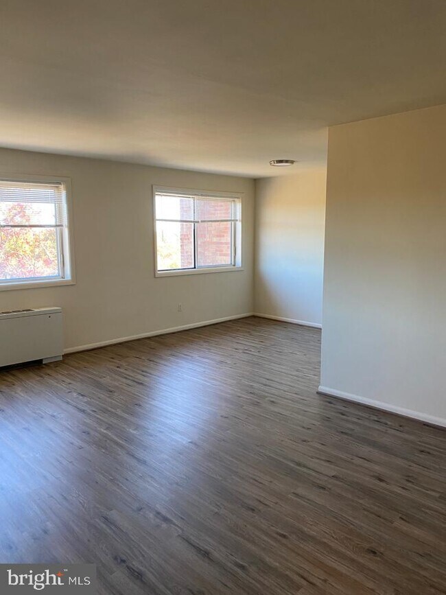 Foto del edificio - 750 S Dickerson St