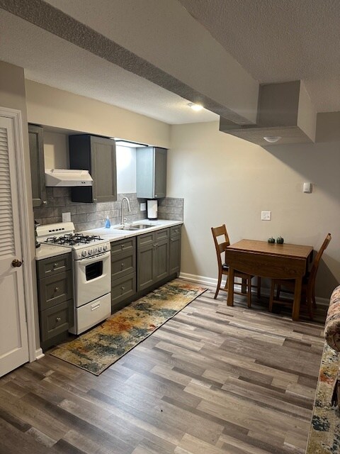 Foto principal - 950 Sherman St