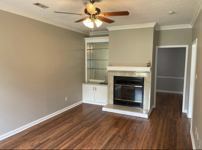 Foto del edificio - 428 Carridale St SW