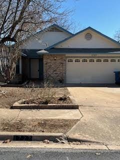 Building Photo - 1727 Foxfire Dr