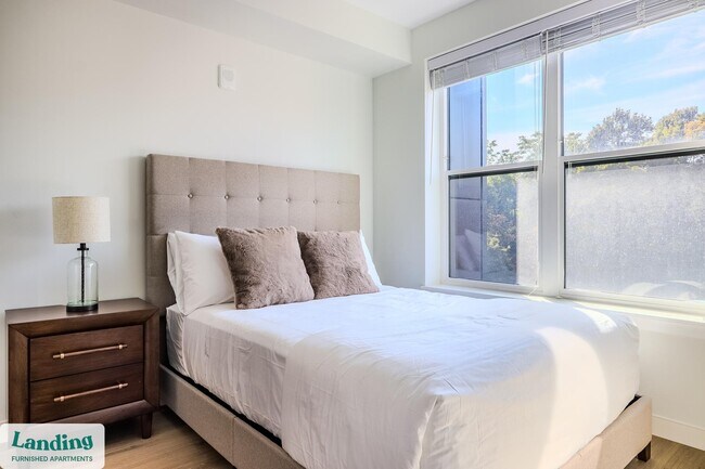 Foto del edificio - 210 E Green St