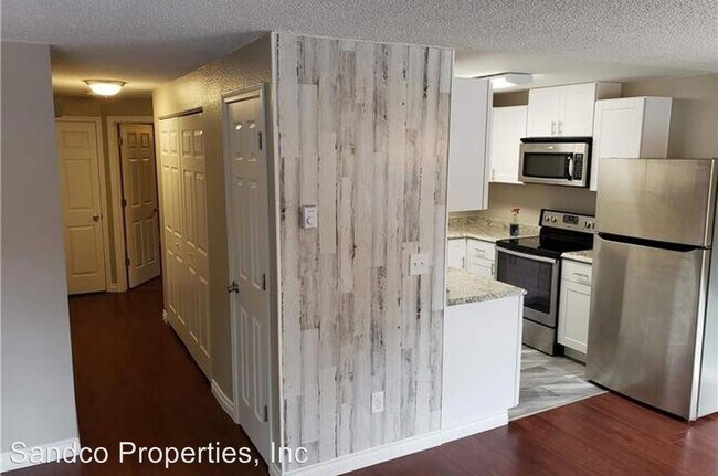 Foto del edificio - 8240-8240 59th Ave E