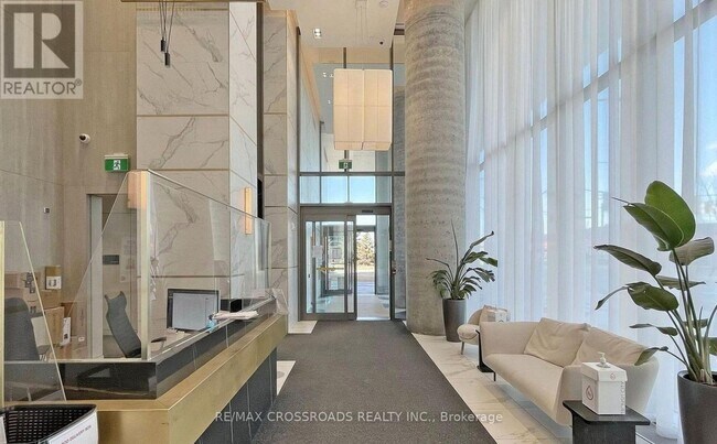 Photo du bâtiment - 950 Portage Pkwy